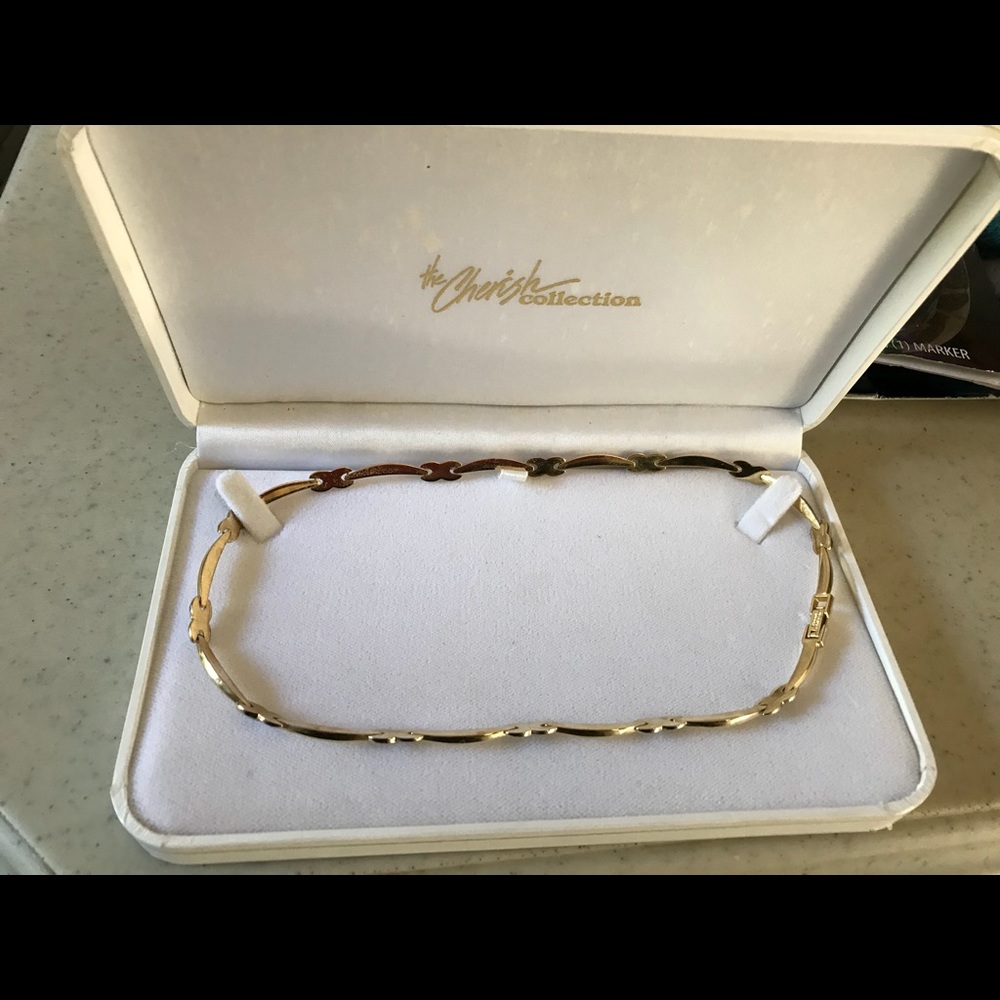 14k gold necklace.